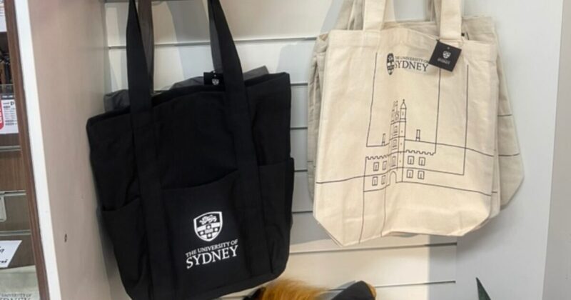 シドニー大学のオリジナルバッグ