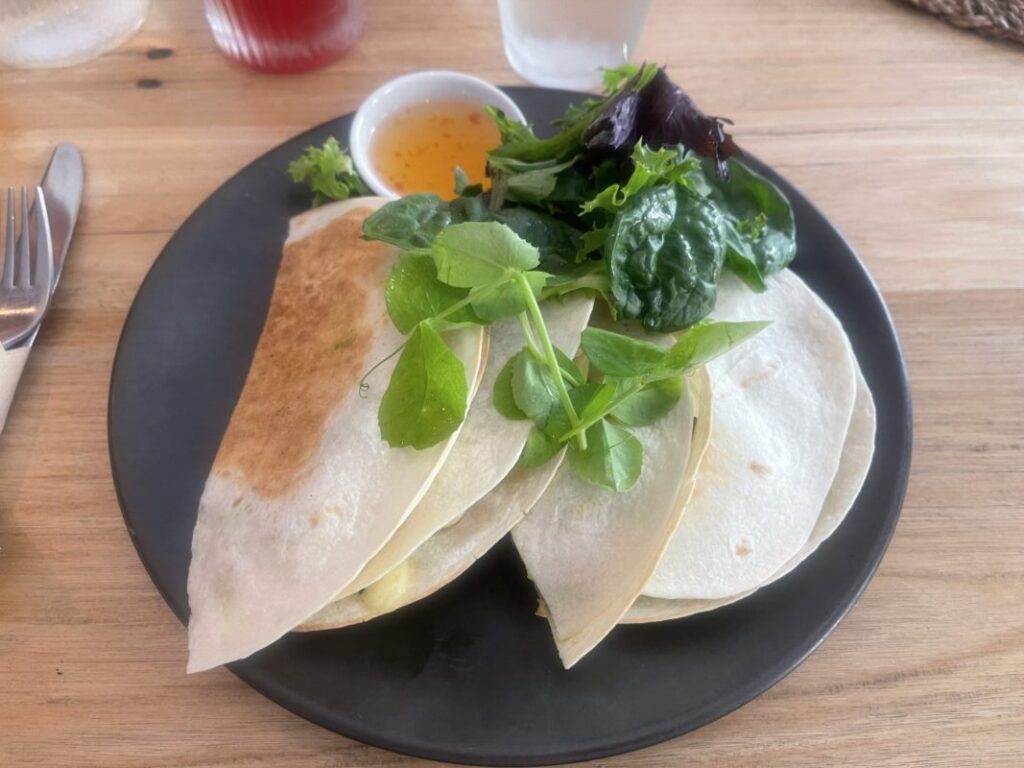 シドニーThe Fine Food Storeのスモークチキンキャァディア