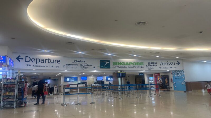 シンガポール タナメラフェリー乗り場からインドネシアのビンタン島に向かいます