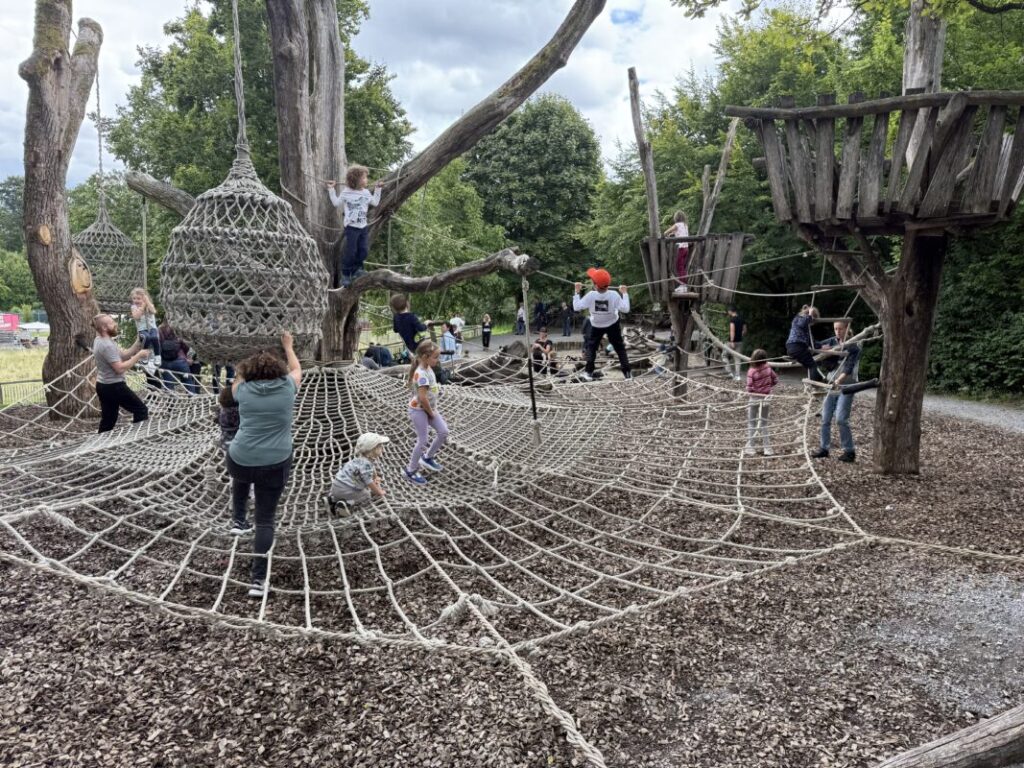 チューリッヒ動物園のプレイエリア