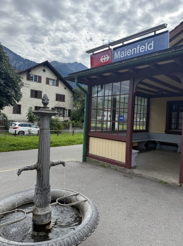 ハイジの村の最寄り駅マイエンフェルト駅